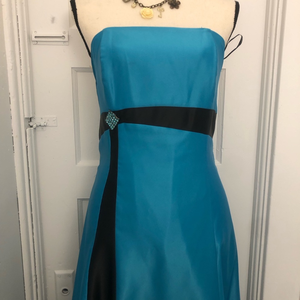 Formal blue dress size 9